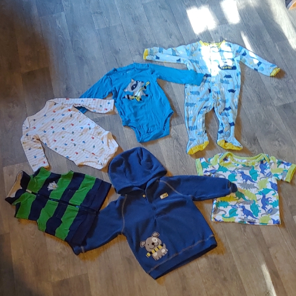 Carter's Boys Size 12 Months Bundle - Blue, Green, White